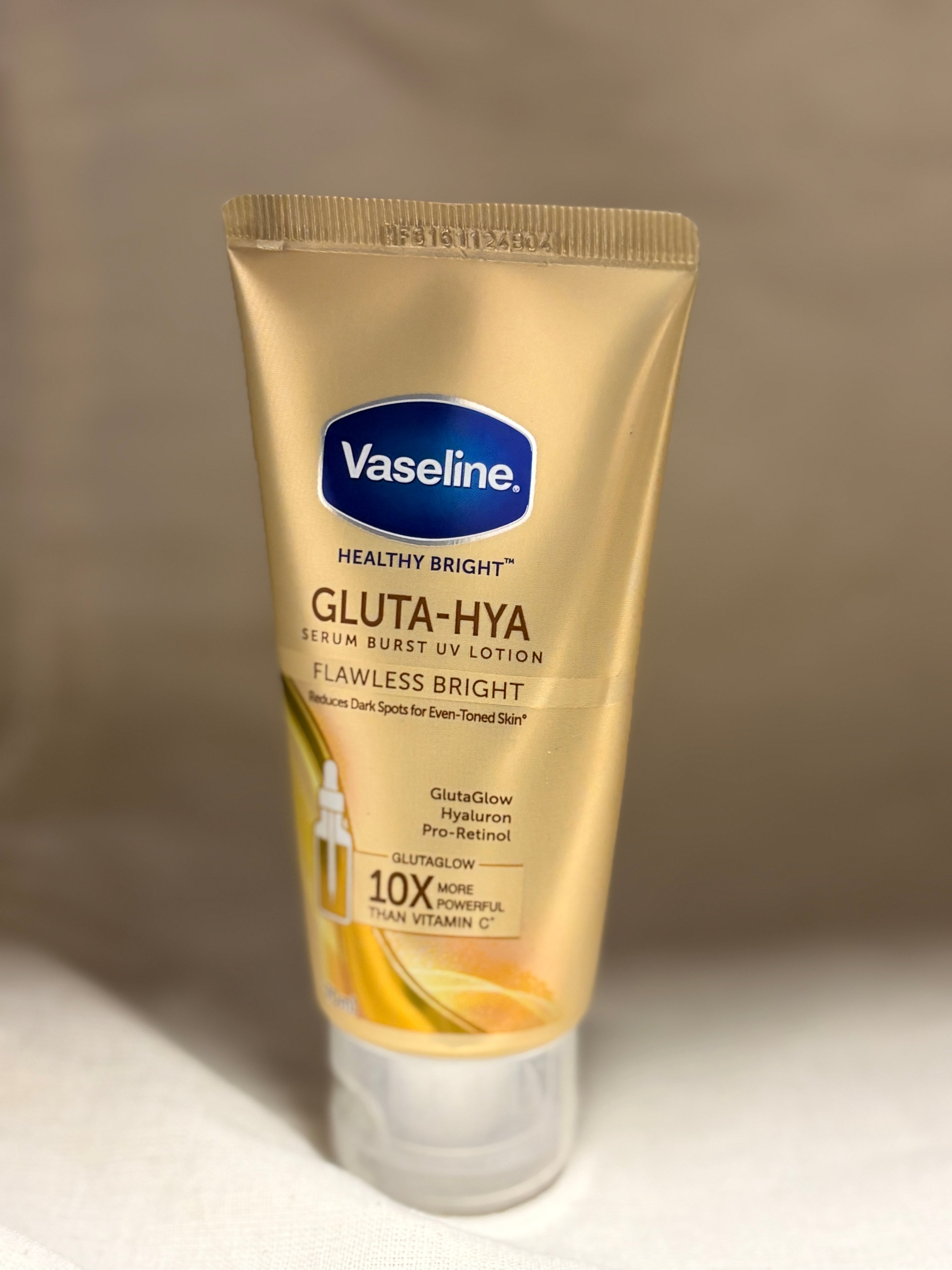 Vaseline Healthy Bright Gluta-Hya Serum Burst UV Lotion – Flawless Bright